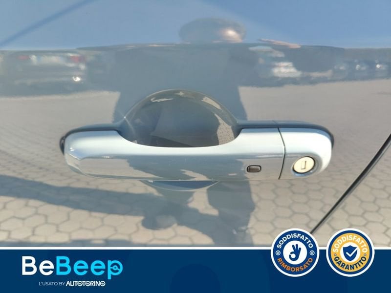 https://cdn-dk.caraffinity.it/dealer/datafiles/vehicle/images/800/35456/425h9pzF2VoxhLUx.jpeg