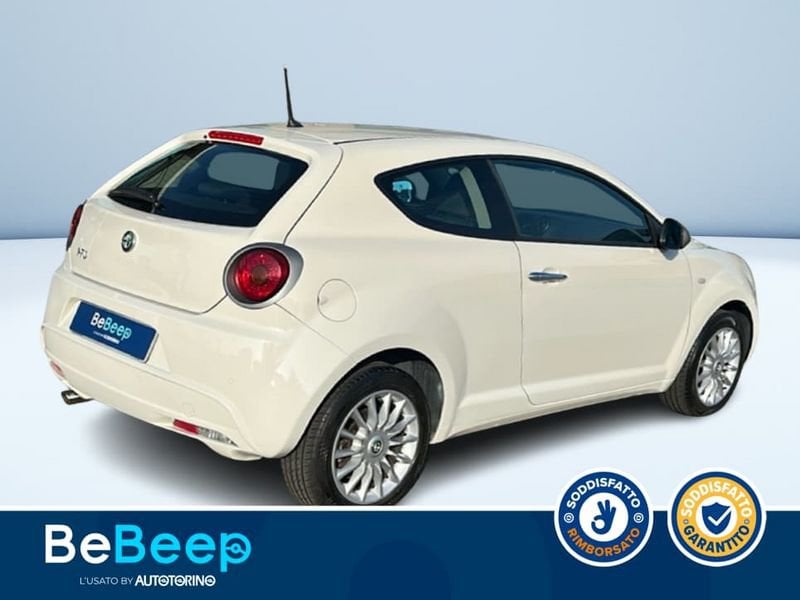 https://cdn-dk.caraffinity.it/dealer/datafiles/vehicle/images/800/35456/6sbmPwl9eGf8UpGg.jpeg