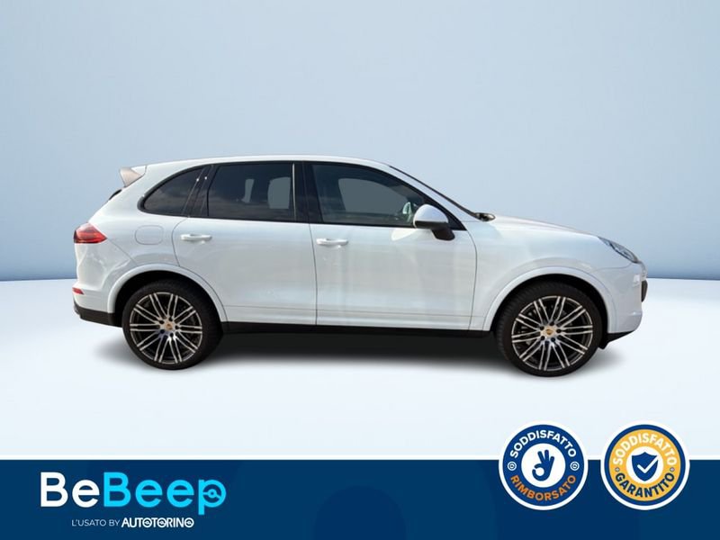 https://cdn-dk.caraffinity.it/dealer/datafiles/vehicle/images/800/35456/7foZyWZks6JqgLaN.jpeg