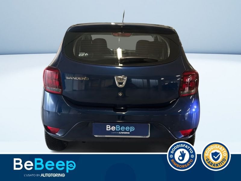 https://cdn-dk.caraffinity.it/dealer/datafiles/vehicle/images/800/35456/9TDfNLk3vfNpgk8C.jpeg
