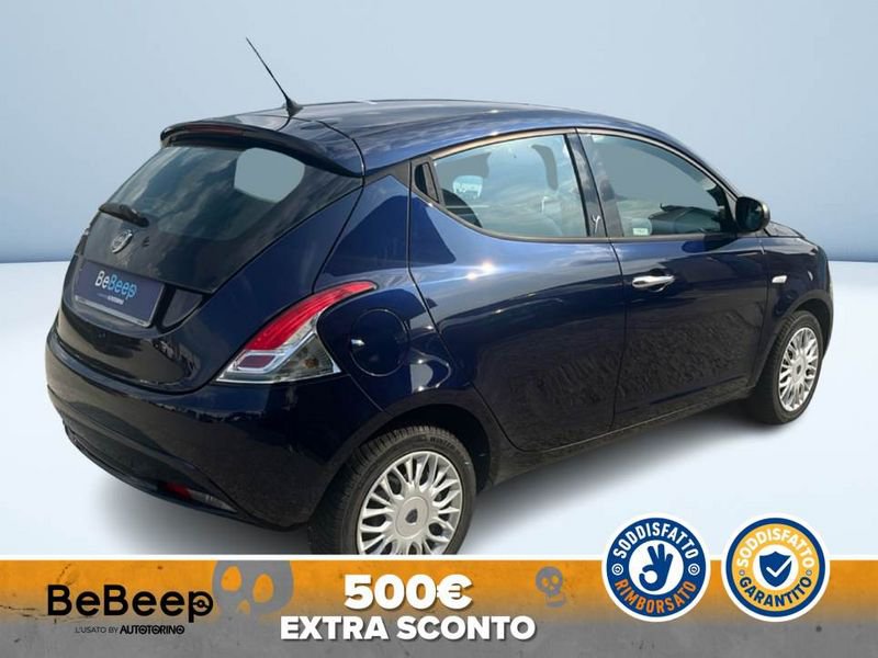https://cdn-dk.caraffinity.it/dealer/datafiles/vehicle/images/800/35456/BoTtUZ7DDnOMmyP1.jpeg