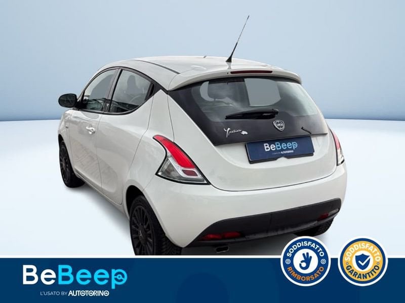 https://cdn-dk.caraffinity.it/dealer/datafiles/vehicle/images/800/35456/DSc4gEChddOR1xzt.jpeg
