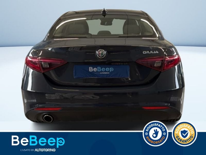 https://cdn-dk.caraffinity.it/dealer/datafiles/vehicle/images/800/35456/DY5M151DGpZCDx7T.jpeg