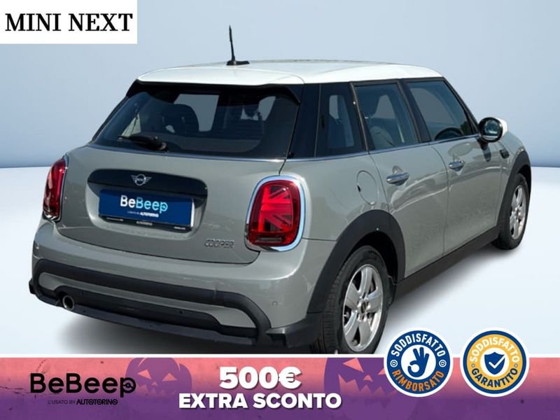https://cdn-dk.caraffinity.it/dealer/datafiles/vehicle/images/800/35456/EmR3hWFKxAWoE0jV.jpeg