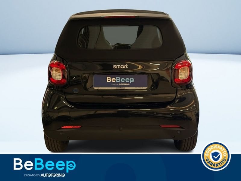 https://cdn-dk.caraffinity.it/dealer/datafiles/vehicle/images/800/35456/EphUZKxpzeGa76Hh.jpeg