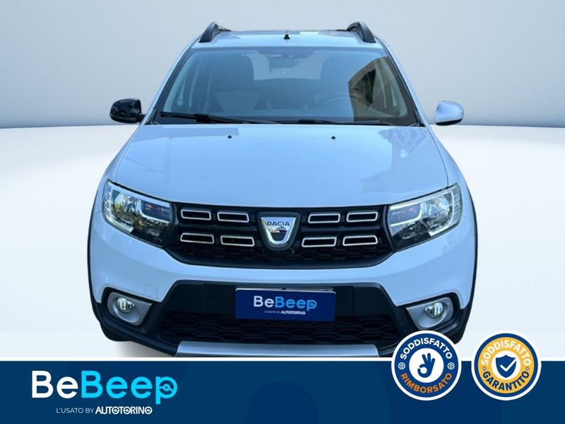https://cdn-dk.caraffinity.it/dealer/datafiles/vehicle/images/800/35456/Fs3HbgRS4DHNCdAB.jpeg