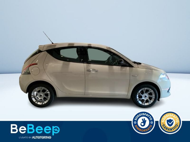 https://cdn-dk.caraffinity.it/dealer/datafiles/vehicle/images/800/35456/IeYlpvzNN5OPSkCp.jpeg