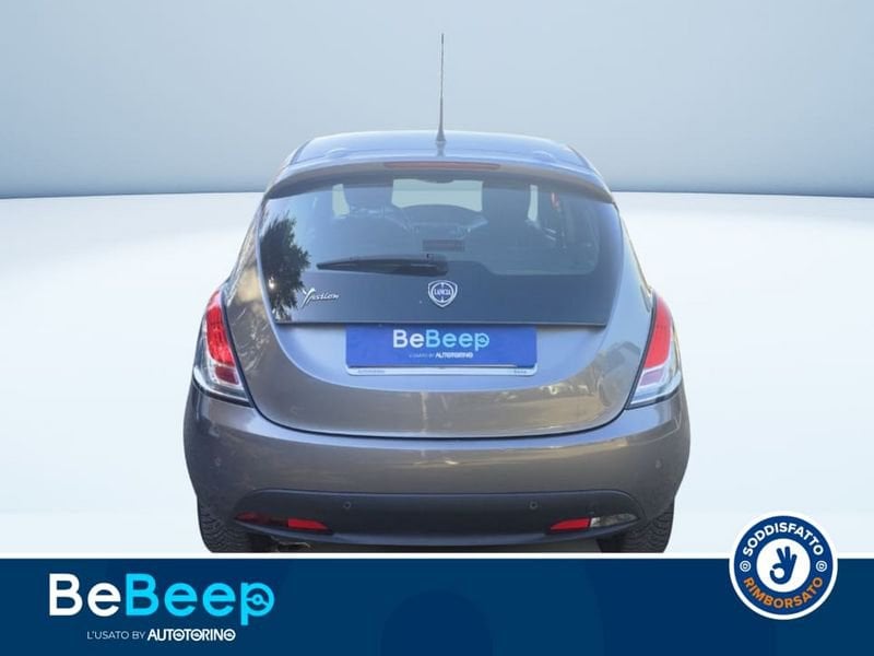 https://cdn-dk.caraffinity.it/dealer/datafiles/vehicle/images/800/35456/KELwMwJeGTdA22pv.jpeg