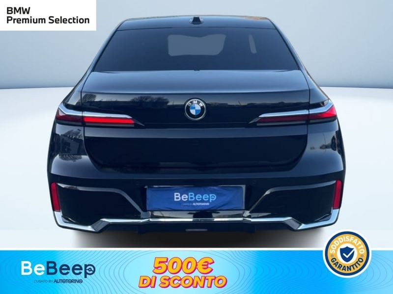 https://cdn-dk.caraffinity.it/dealer/datafiles/vehicle/images/800/35456/NScZeTTiKvZTP1MT.jpeg