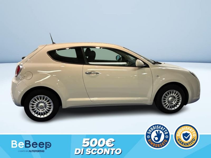 https://cdn-dk.caraffinity.it/dealer/datafiles/vehicle/images/800/35456/O5KjAXC0FebYT3wW.jpeg
