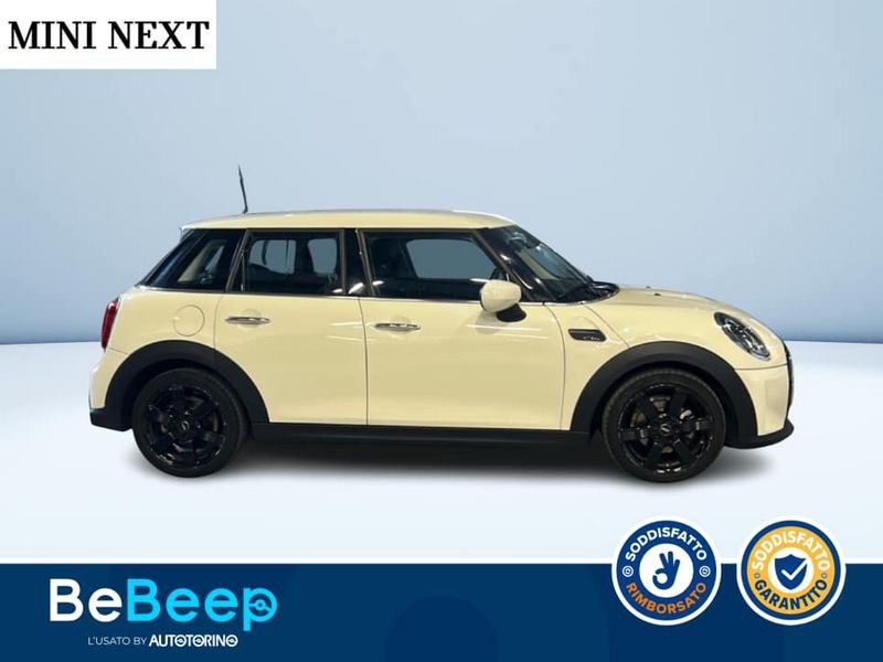 https://cdn-dk.caraffinity.it/dealer/datafiles/vehicle/images/800/35456/PVpAV0hrFQqCq3MW.jpeg