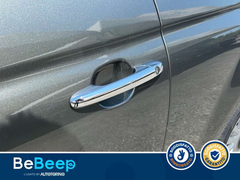 https://cdn-dk.caraffinity.it/dealer/datafiles/vehicle/images/800/35456/RZlKP8rhGfMzyA5l.jpeg