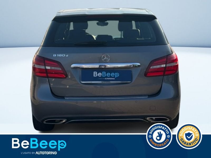 https://cdn-dk.caraffinity.it/dealer/datafiles/vehicle/images/800/35456/UVETFulo05lIPJtN.jpeg