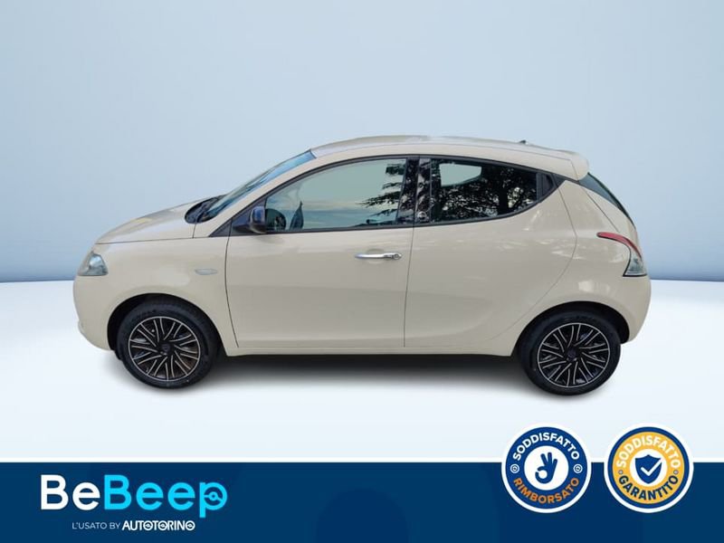 https://cdn-dk.caraffinity.it/dealer/datafiles/vehicle/images/800/35456/YJVWKicncpQpwA7L.jpeg