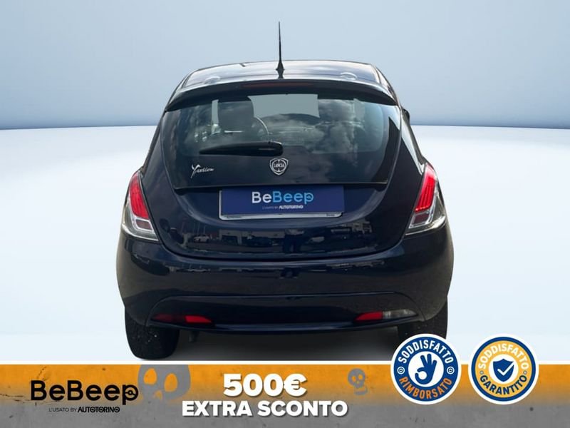 https://cdn-dk.caraffinity.it/dealer/datafiles/vehicle/images/800/35456/YeiWn1jd1bdbLQsY.jpeg