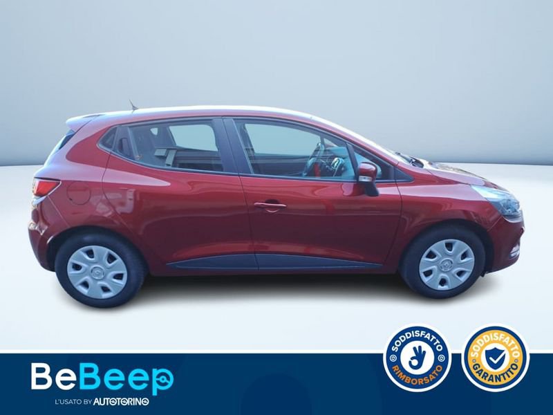 https://cdn-dk.caraffinity.it/dealer/datafiles/vehicle/images/800/35456/cFtvM8LPODXApHC6.jpeg