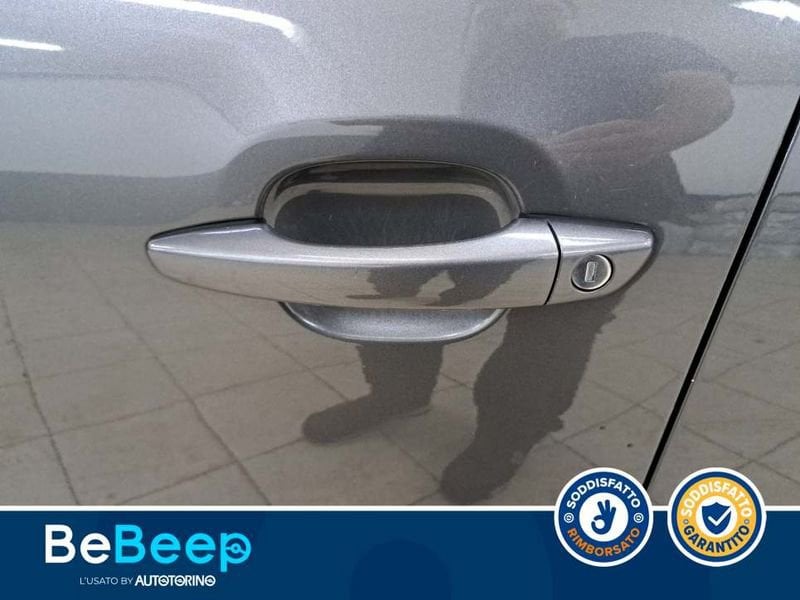 https://cdn-dk.caraffinity.it/dealer/datafiles/vehicle/images/800/35456/cwhARoRFv2EITp59.jpeg