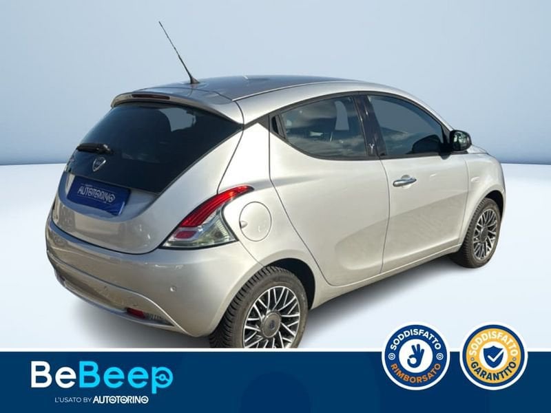 https://cdn-dk.caraffinity.it/dealer/datafiles/vehicle/images/800/35456/eXTQbFbebOxyxpZm.jpeg