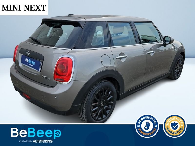 https://cdn-dk.caraffinity.it/dealer/datafiles/vehicle/images/800/35456/eZvoLJsfV7z1BMGh.jpeg