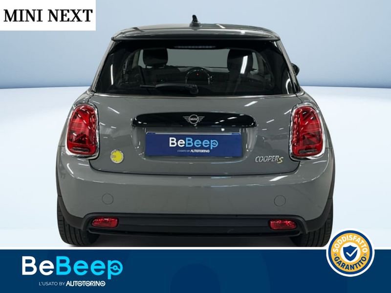 https://cdn-dk.caraffinity.it/dealer/datafiles/vehicle/images/800/35456/fL0pKq9sq8JepoIz.jpeg
