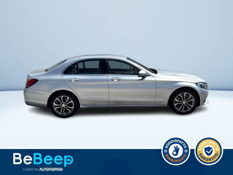 https://cdn-dk.caraffinity.it/dealer/datafiles/vehicle/images/800/35456/h9LdaYAcIm62zlLV.jpeg