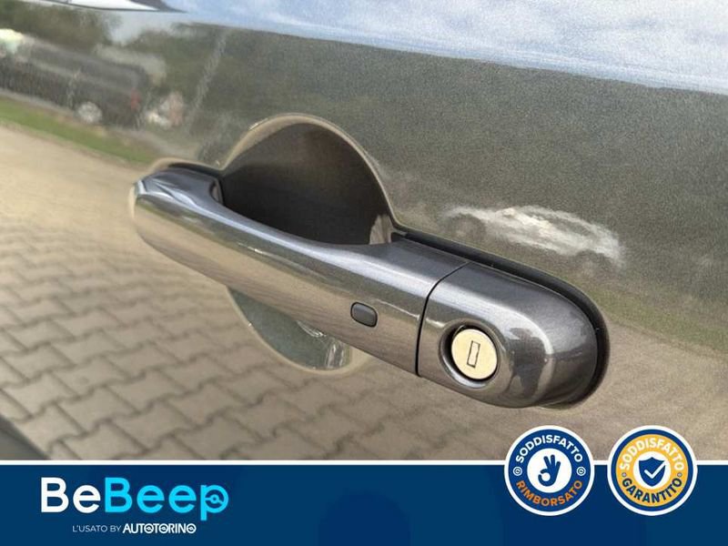 https://cdn-dk.caraffinity.it/dealer/datafiles/vehicle/images/800/35456/ksFgLZMdEs3nDayY.jpeg