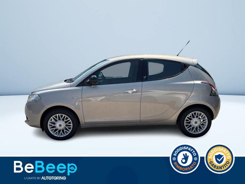 https://cdn-dk.caraffinity.it/dealer/datafiles/vehicle/images/800/35456/mlQEAsojZAUa2sEQ.jpeg