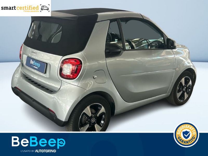 https://cdn-dk.caraffinity.it/dealer/datafiles/vehicle/images/800/35456/p2PHsS4STaE80RXw.jpeg