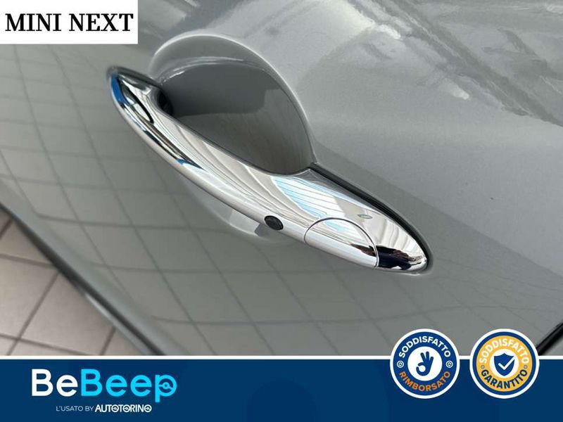https://cdn-dk.caraffinity.it/dealer/datafiles/vehicle/images/800/35456/pYeojhHccjtID7Jz.jpeg