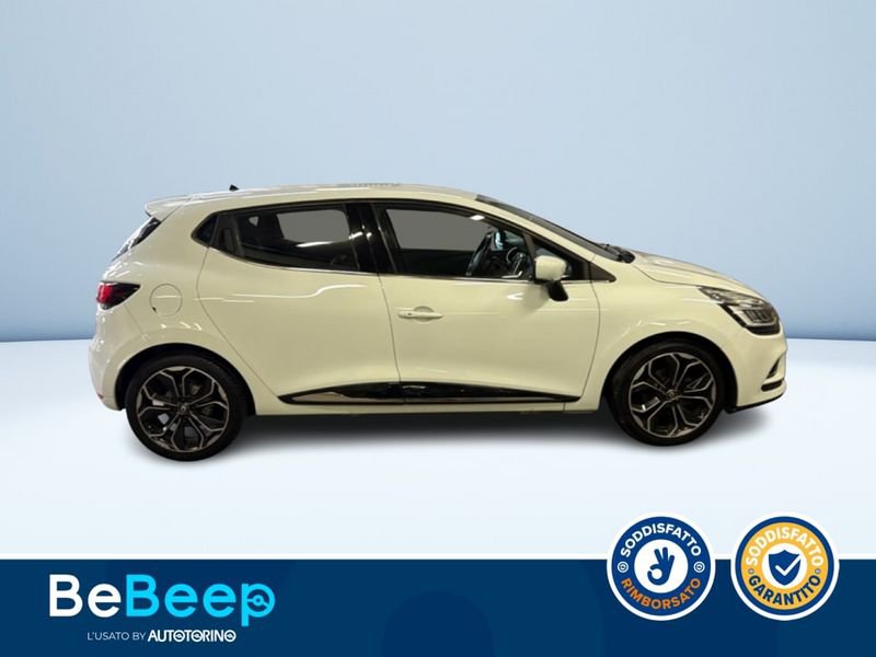 https://cdn-dk.caraffinity.it/dealer/datafiles/vehicle/images/800/35456/pmfKsNfsL7tKj5Zu.jpeg