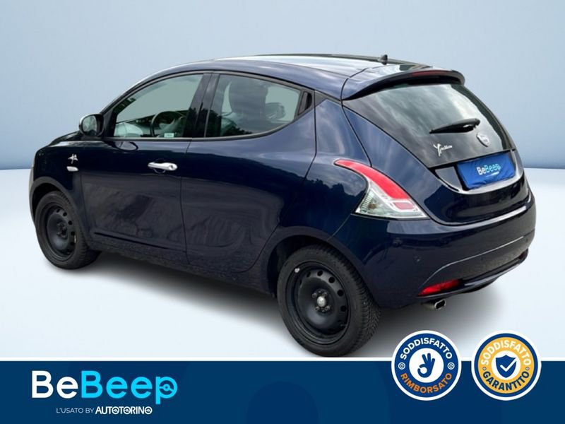 https://cdn-dk.caraffinity.it/dealer/datafiles/vehicle/images/800/35456/rW4coXIdoGsnm9BG.jpeg
