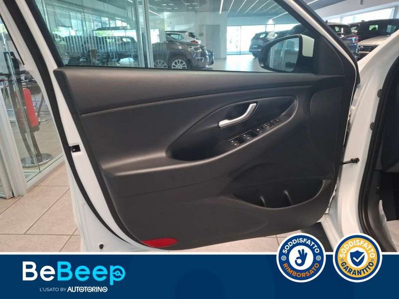 https://cdn-dk.caraffinity.it/dealer/datafiles/vehicle/images/800/35456/uSibvft0LBHIPg0O.jpeg