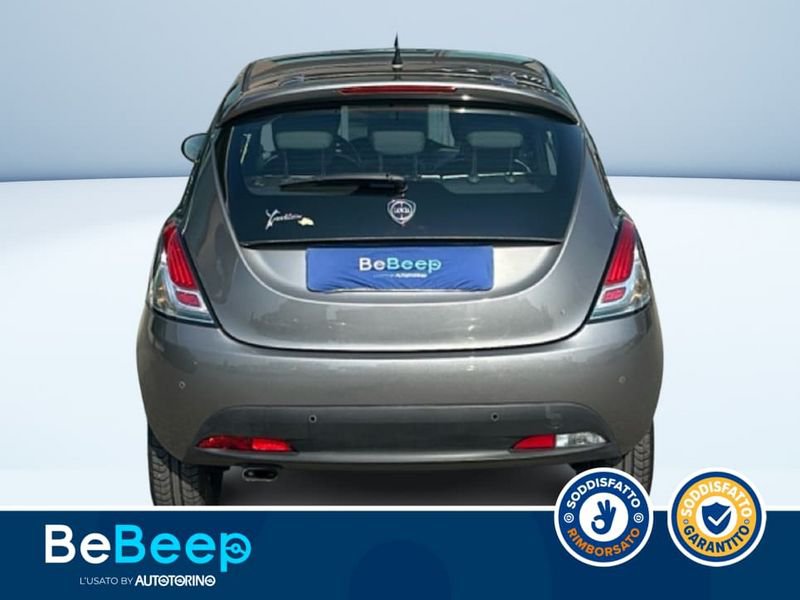 https://cdn-dk.caraffinity.it/dealer/datafiles/vehicle/images/800/35456/vu22IcSkQCTGojo1.jpeg