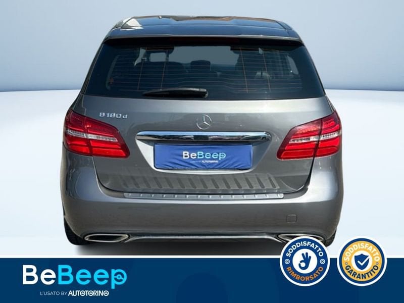 https://cdn-dk.caraffinity.it/dealer/datafiles/vehicle/images/800/35456/vxw3gWJEckJsC8gn.jpeg