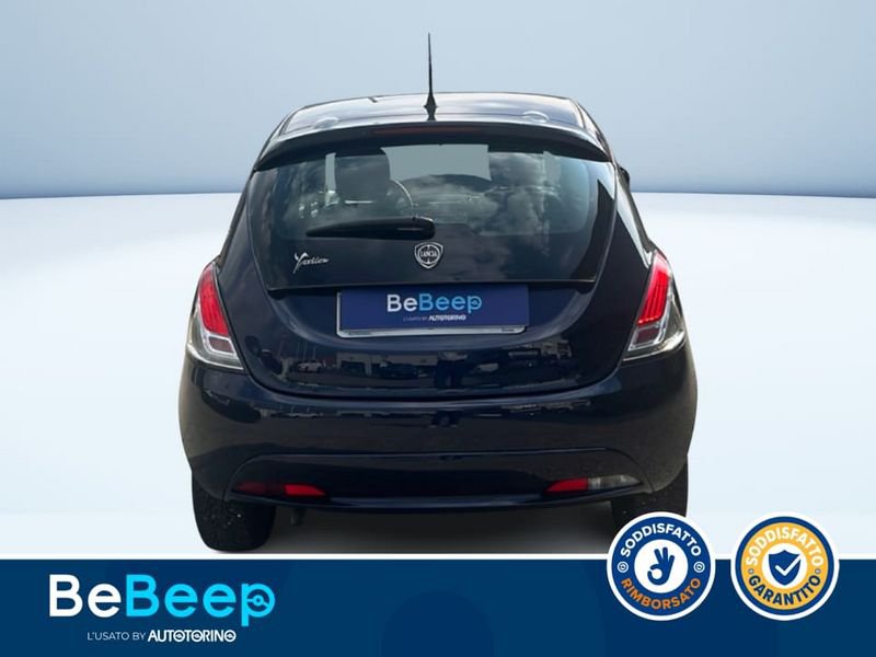 https://cdn-dk.caraffinity.it/dealer/datafiles/vehicle/images/800/35456/xBWDlqi2pLSotWhL.jpeg