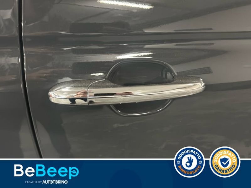 https://cdn-dk.caraffinity.it/dealer/datafiles/vehicle/images/800/35456/y0w8eOcfItZDQAQr.jpeg