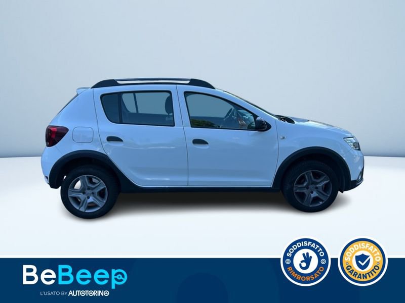 https://cdn-dk.caraffinity.it/dealer/datafiles/vehicle/images/800/35456/yx7oWD17ZKOdJpSA.jpeg