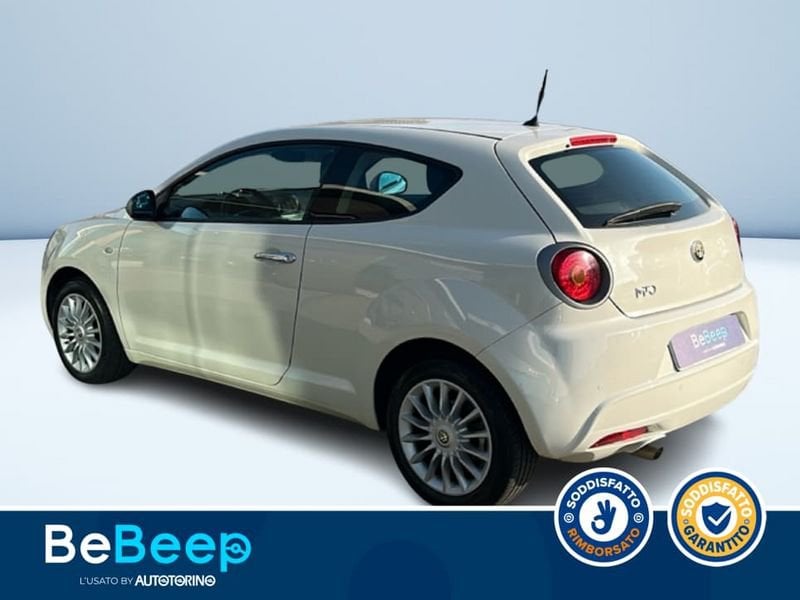 https://cdn-dk.caraffinity.it/dealer/datafiles/vehicle/images/800/35456/zUs6Wdkqvuvr2JO7.jpeg