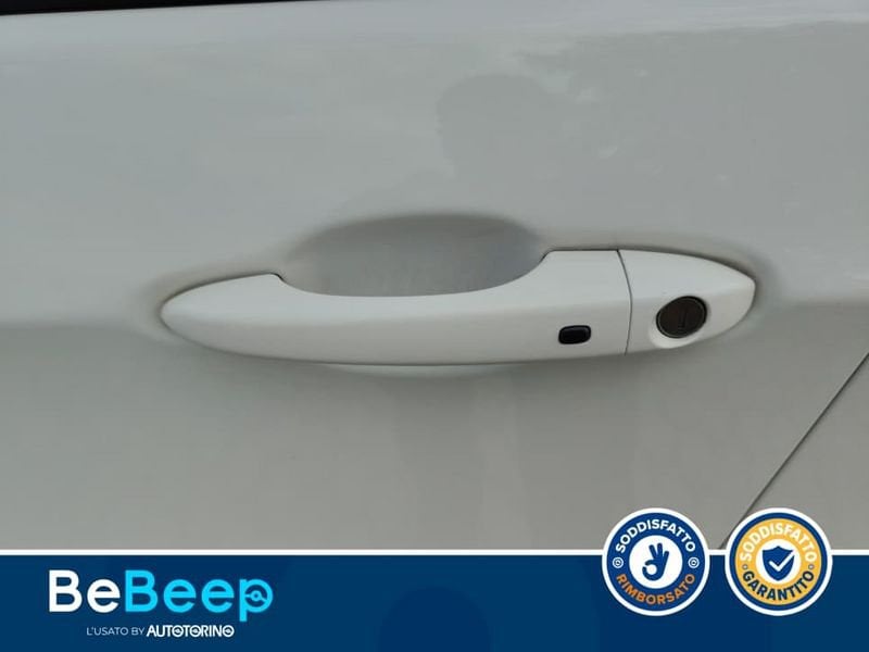 https://cdn-dk.caraffinity.it/dealer/datafiles/vehicle/images/800/35456/zez9zmyp5xIpCvaV.jpeg