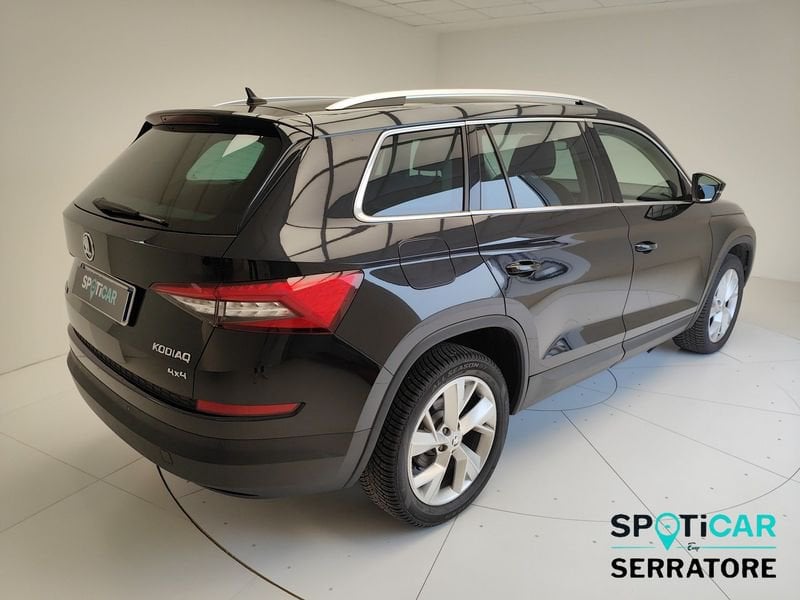 https://cdn-dk.caraffinity.it/dealer/datafiles/vehicle/images/800/780/0oYhrxU0RRXDvV24.jpeg