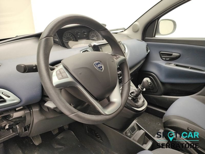 https://cdn-dk.caraffinity.it/dealer/datafiles/vehicle/images/800/780/1ERBxBQ2LDkvfmAc.jpeg