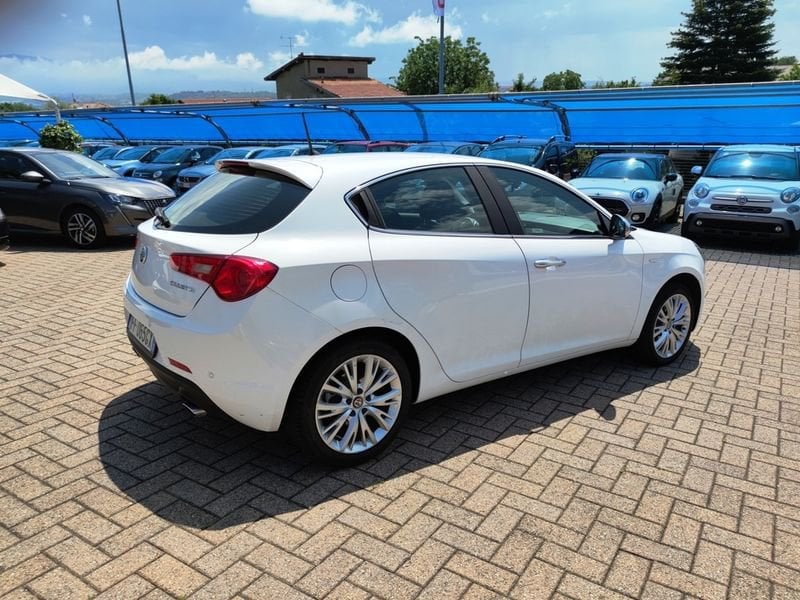 https://cdn-dk.caraffinity.it/dealer/datafiles/vehicle/images/800/780/3qyPtAnlRsQEm1OG.jpeg