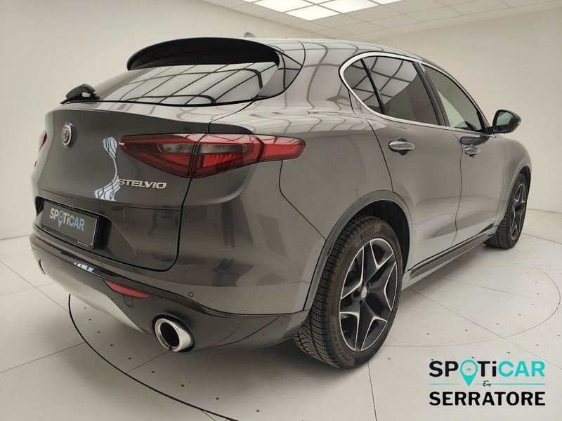https://cdn-dk.caraffinity.it/dealer/datafiles/vehicle/images/800/780/3zyoGmErtmUi22Fr.jpeg