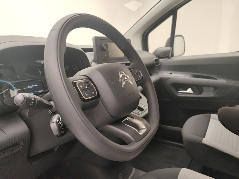 https://cdn-dk.caraffinity.it/dealer/datafiles/vehicle/images/800/780/4ms0kLvMYYvOkgZY.jpeg