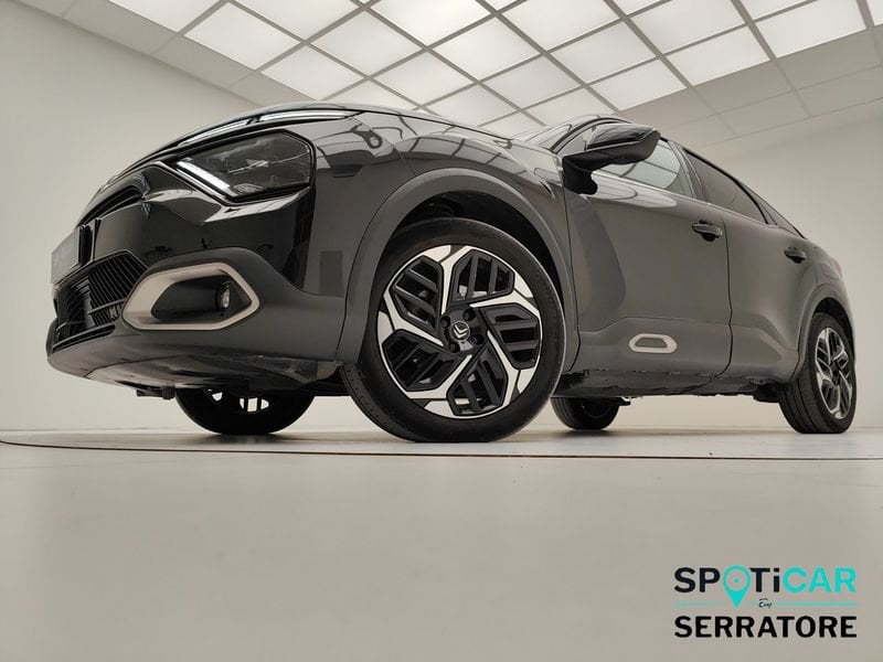 https://cdn-dk.caraffinity.it/dealer/datafiles/vehicle/images/800/780/ChGNAzpCHTo2xUxh.jpeg