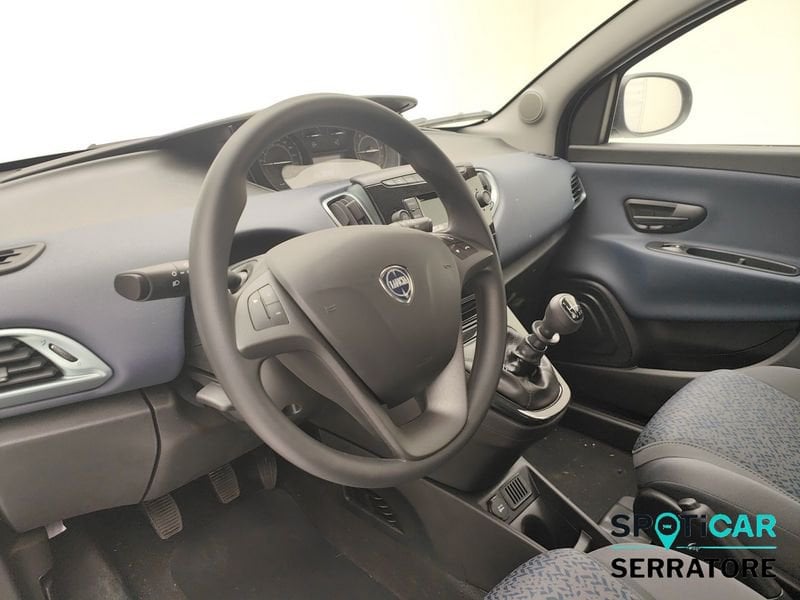 https://cdn-dk.caraffinity.it/dealer/datafiles/vehicle/images/800/780/EMdH5Zrps6ilAyky.jpeg