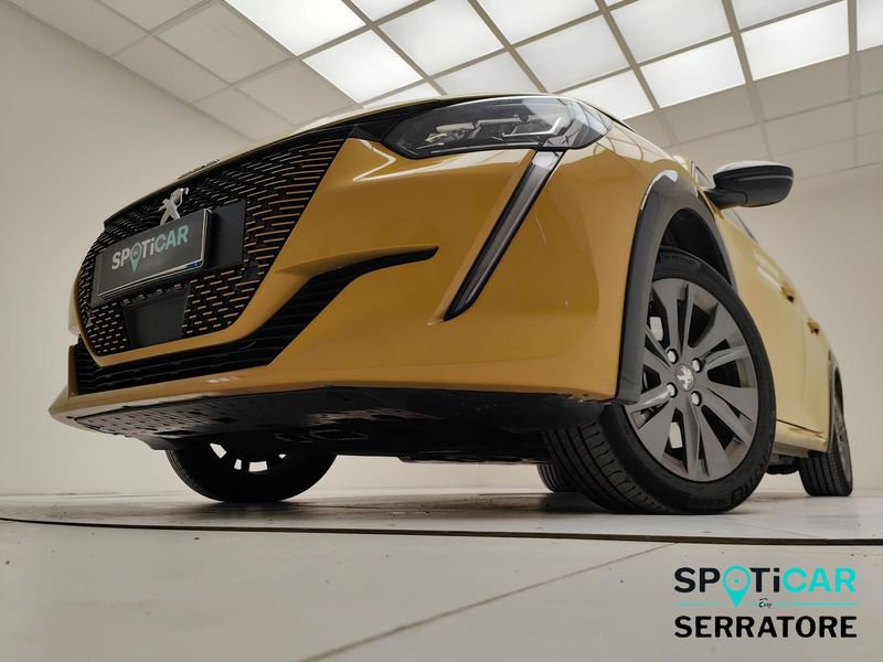 https://cdn-dk.caraffinity.it/dealer/datafiles/vehicle/images/800/780/ErvQdIBliTKkqDGi.jpeg