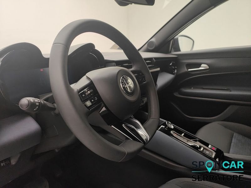 https://cdn-dk.caraffinity.it/dealer/datafiles/vehicle/images/800/780/FFJxl4BN31iAccvS.jpeg