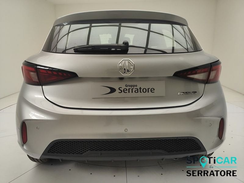 https://cdn-dk.caraffinity.it/dealer/datafiles/vehicle/images/800/780/G4XR9wP0zeEBAidI.jpeg