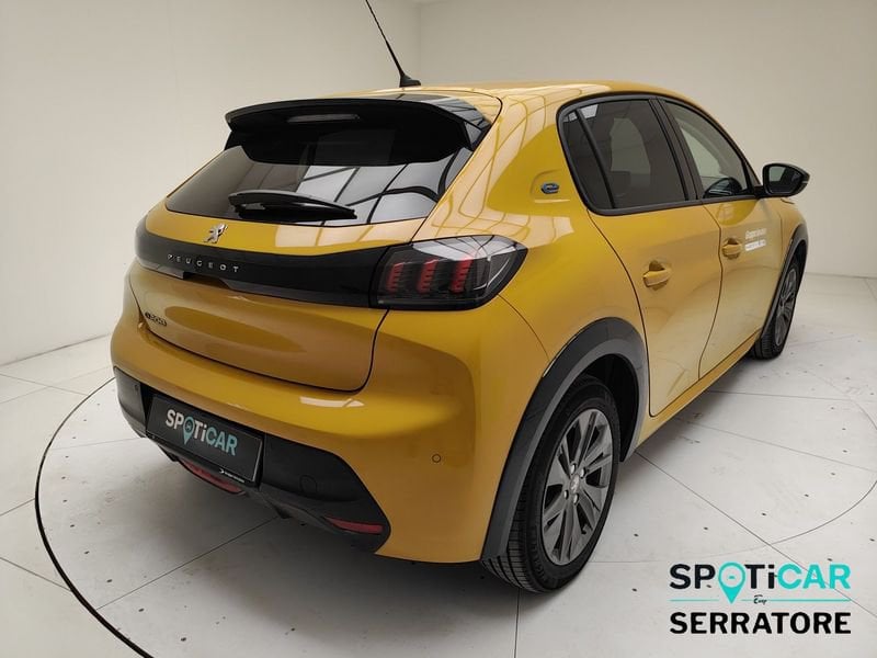 https://cdn-dk.caraffinity.it/dealer/datafiles/vehicle/images/800/780/G4g6StLRCxWqDORQ.jpeg